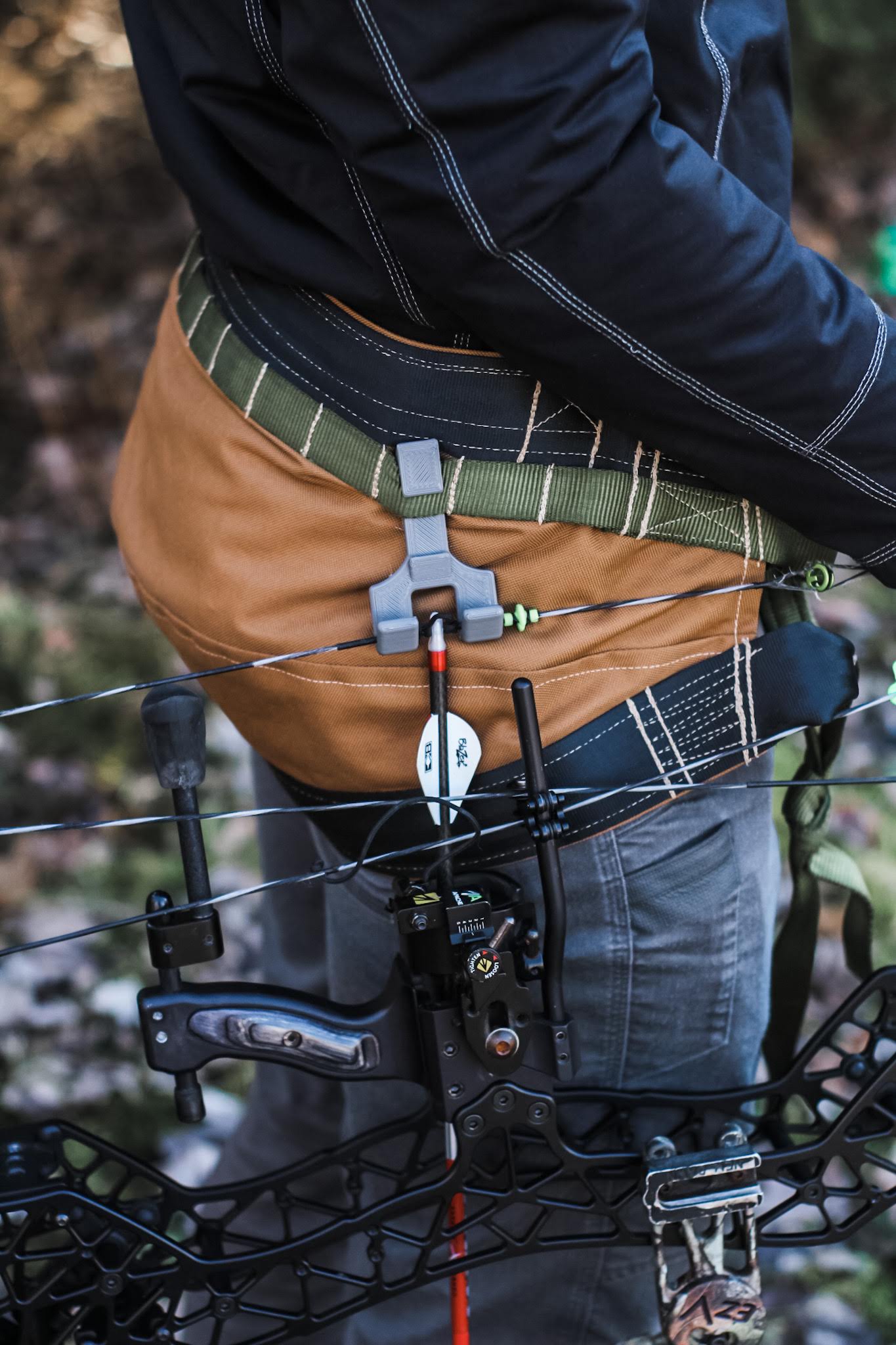 Hip Bow Hanger
