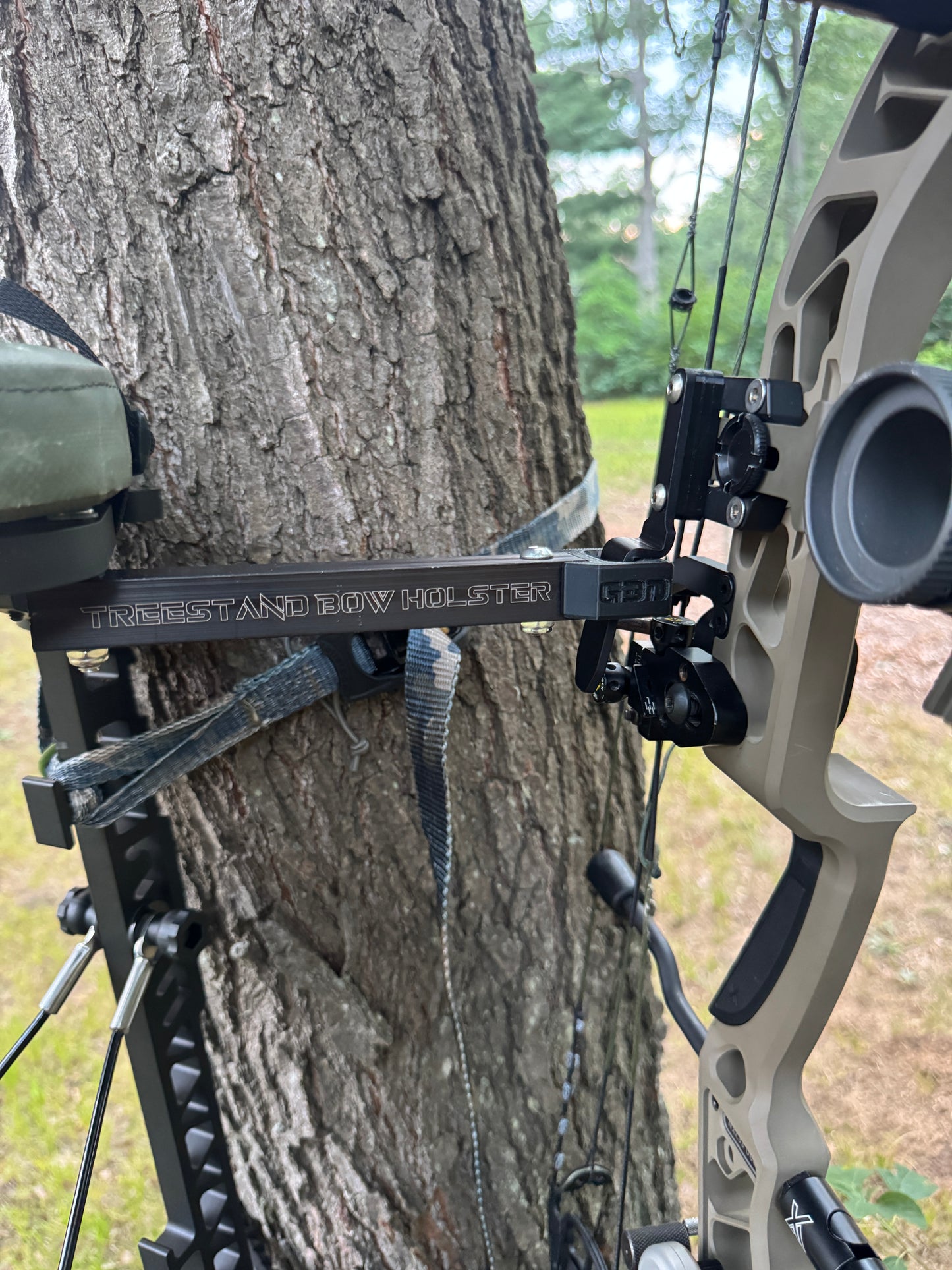 Treestand Bow Holster & Bow Fang Bundle
