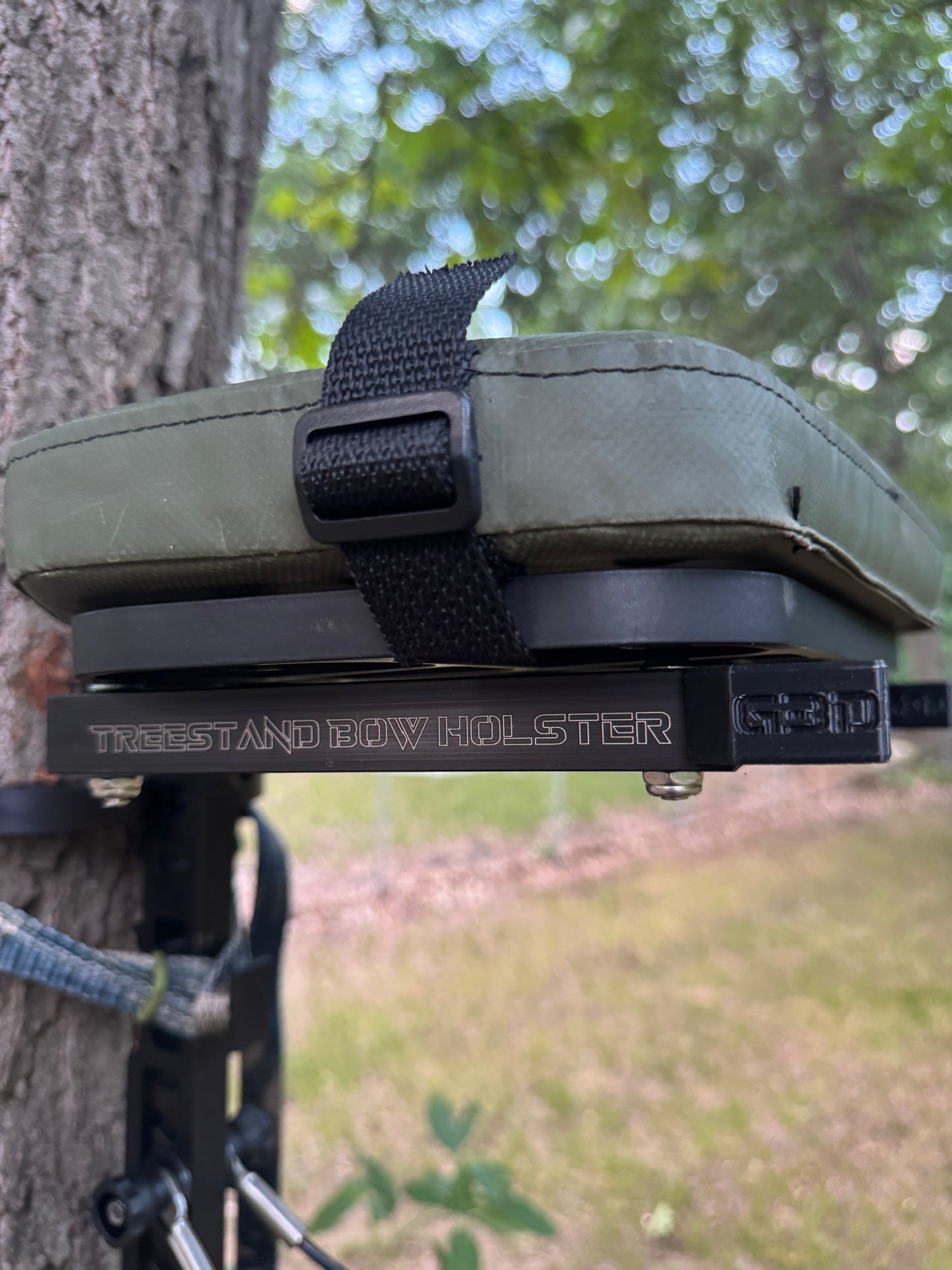 Treestand Bow Holster & Bow Fang Bundle